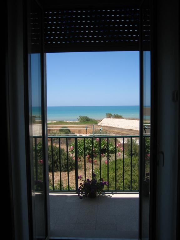 Punta Di Mola Bed & Breakfast Marina di Ragusa Ngoại thất bức ảnh