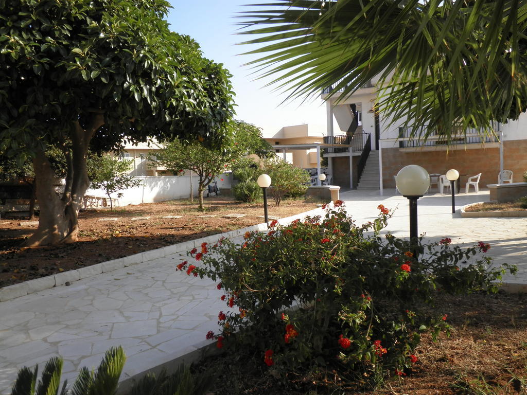 Punta Di Mola Bed & Breakfast Marina di Ragusa Ngoại thất bức ảnh